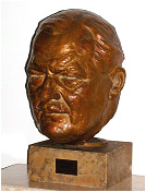 busto Paul F. Kehr